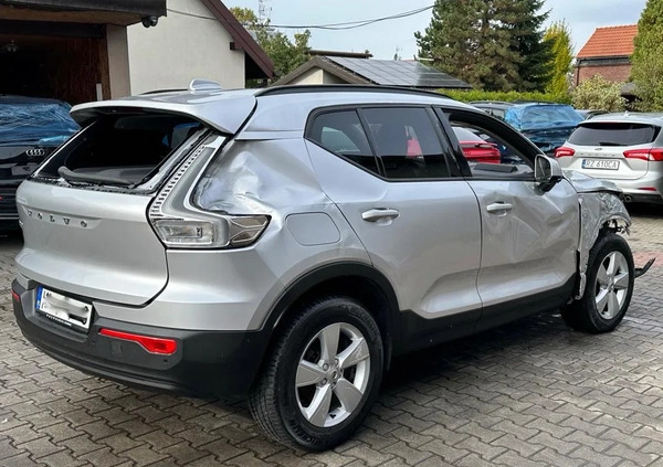 Volvo XC 40 cena 28900 przebieg: 85000, rok produkcji 2019 z Chmielnik małe 106
